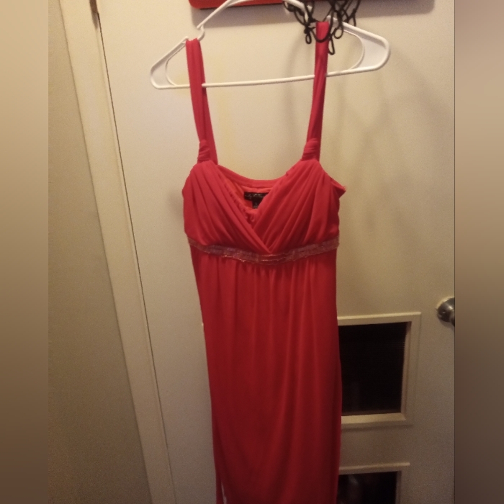 City Triangles Hot Pink long dress with embroidery size L